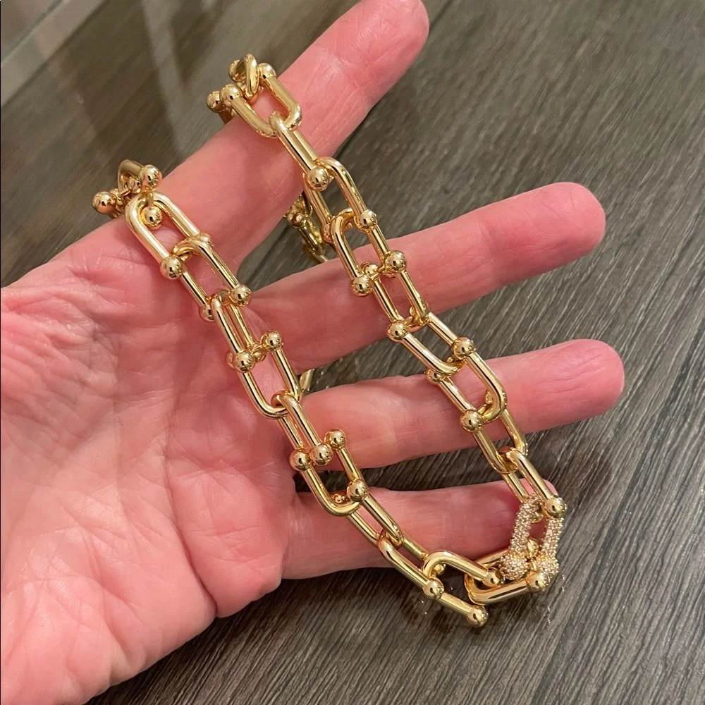 MICHELLE MCDOWELL Lucille Necklace Pave Accent Link 17 3/4” approx Gold-tone - Picture 13 of 16
